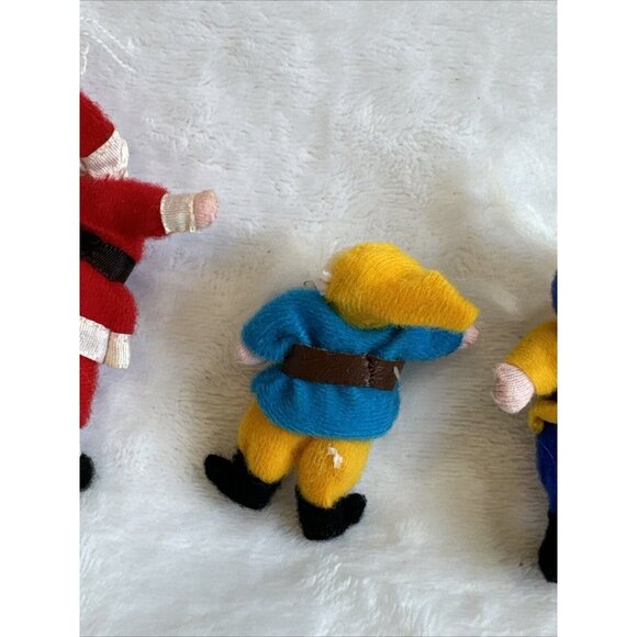 Vintage Lot Of 4 Winter Characters Santa & 3 Winter Woodsmen Small Cloth - Picture 9 of 12